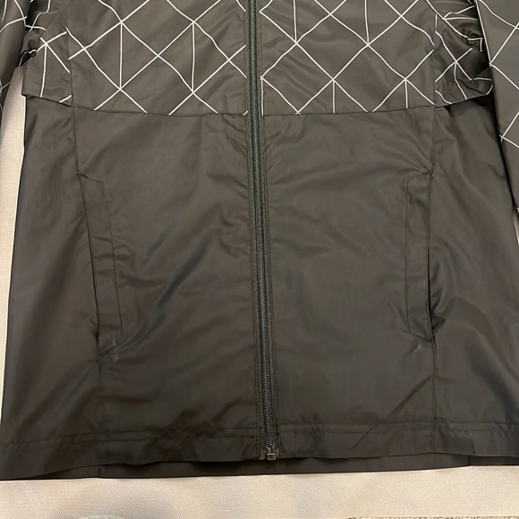 All in Motion Full Zip windbreaker - Picture 4 of 9